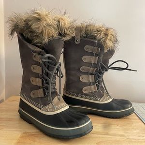 Sorel Size 9 Joan of Arc Waterproof Boots